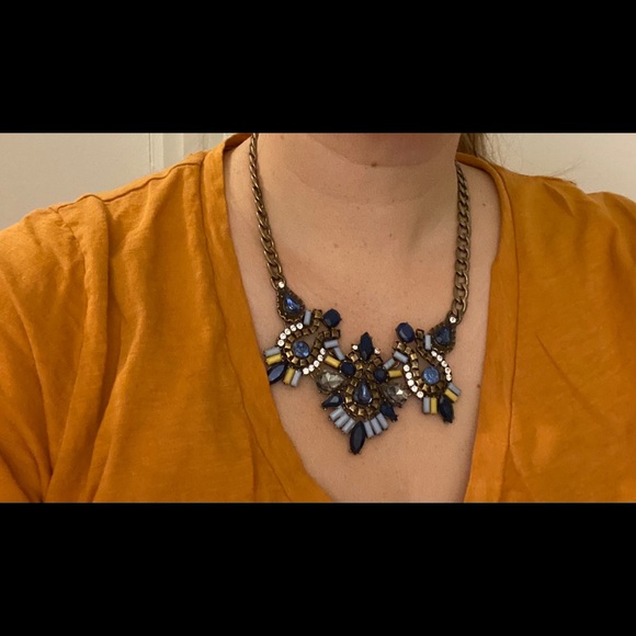 Ann Taylor Loft fashion necklace - Picture 2 of 3